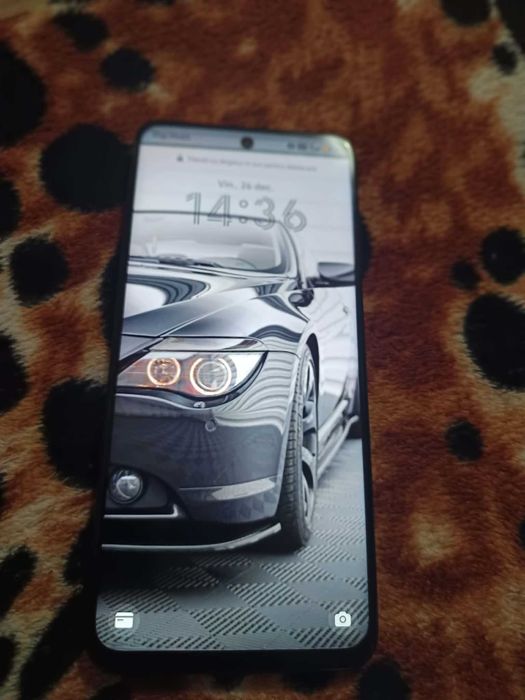 Vând schimb honor Smart 200