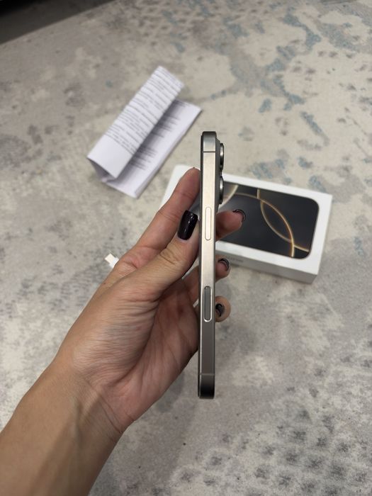 Продам Iphone 16 pro 128гб