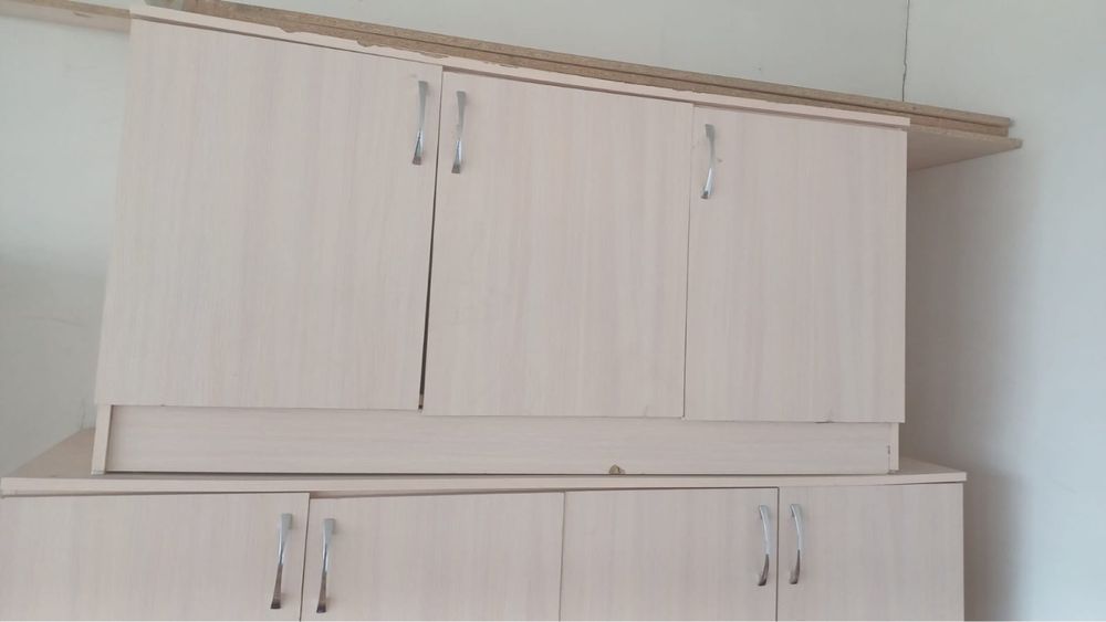 Шкаф в комплекте