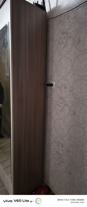 Продам шкаф в прихожую