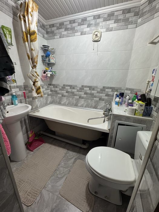 3хонали уй сотилади.