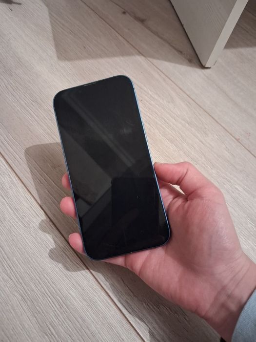 Продам Iphone 13. 128гб