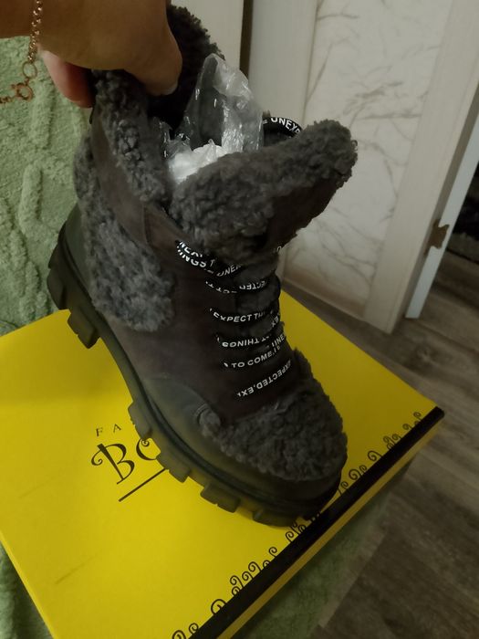 Ботинки женские.