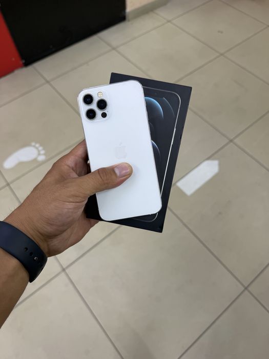 Iphone 12pro 128гб акб 75%