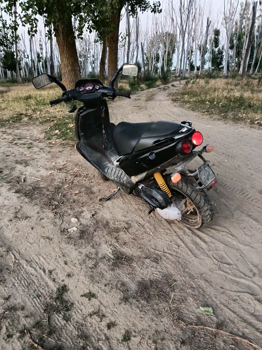 Vând scuter Aprilia SR 50