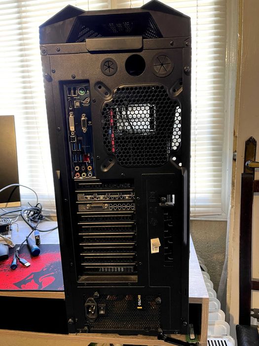 Unitate PC Gaming i7 4790k GTX 1060 3GB SSD+HDD 2TB 16GB RAM