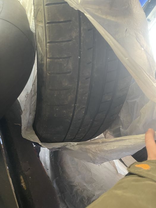 Продам резину диаметром 17