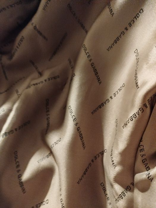 Graca dama din piele