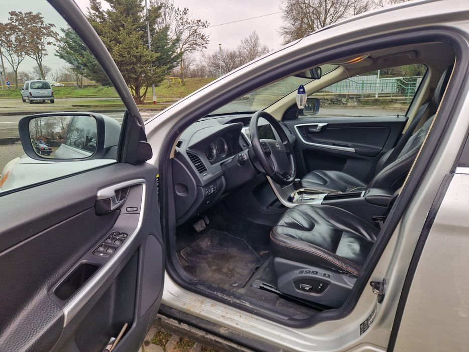 Vând Volvo XC60 2.4 D an 2009