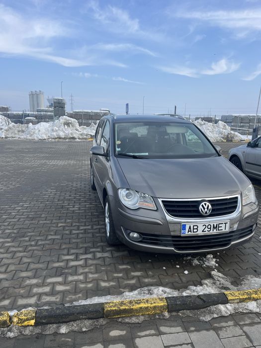 Vand touran 2008 impecabil