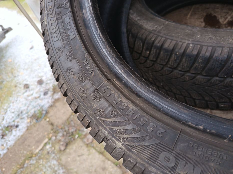 Anvelope MS iarna 235 45 17 Dunlop. 2021 5.4mm