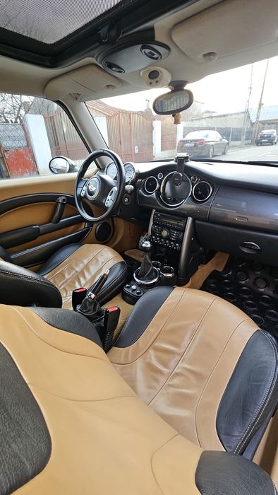 Mini Cooper - Chrome Edition (cu navigatie)