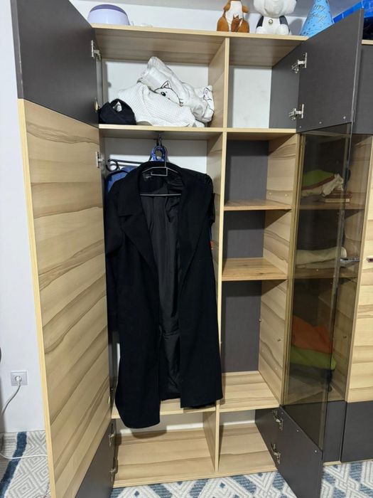 Продам шкаф срочно