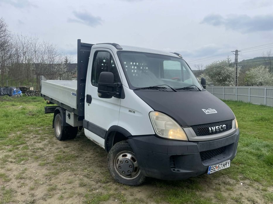 Vând Iveco daily