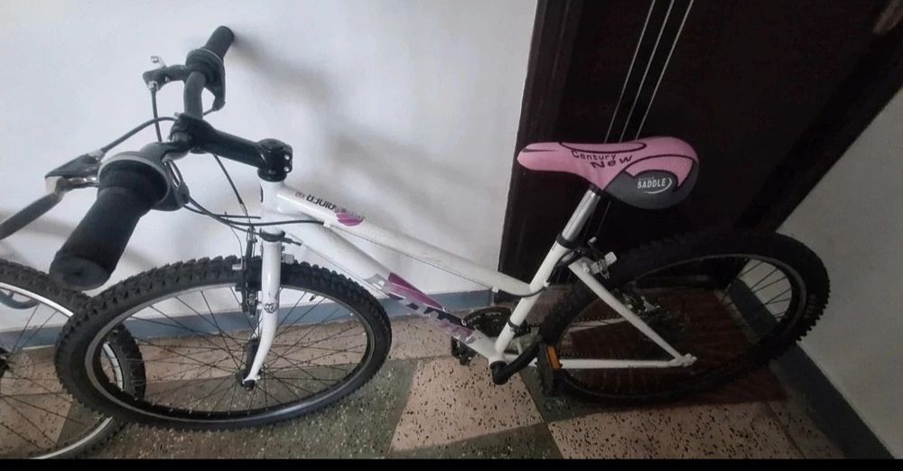 Bicicleta  damă sau fete