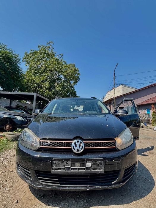 Dezmembrez Volkswagen Golf 6 break an 2009, 1.6 TDI cod motor CAYC