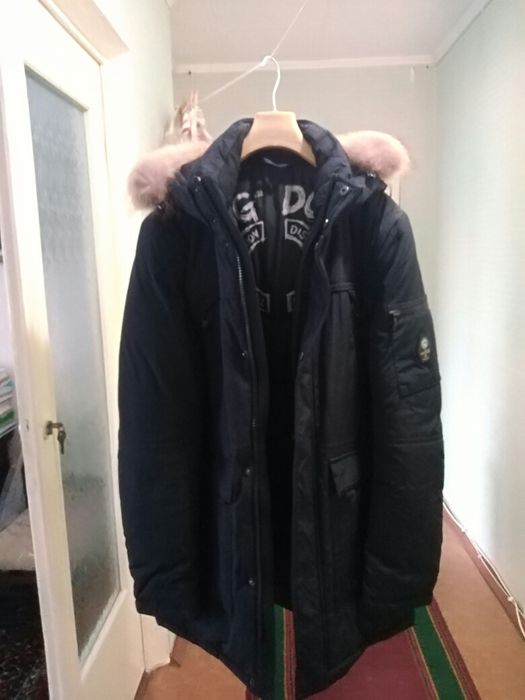 Продам зимний пуховик