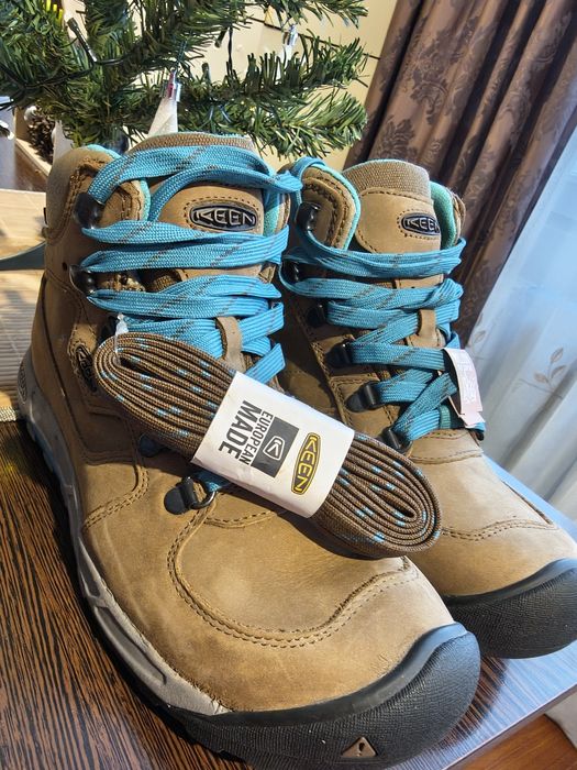 Bocanci drumeție KEEN Hiking/Waterproof, Nou cu etichetă,  Femei 37,5
