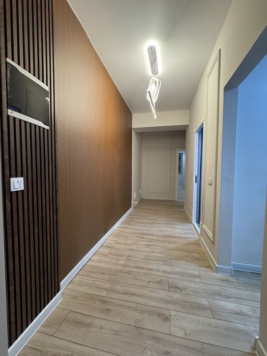 Sentr markaziy bank, sanat saroyi, ekstreni balnisa yonida,