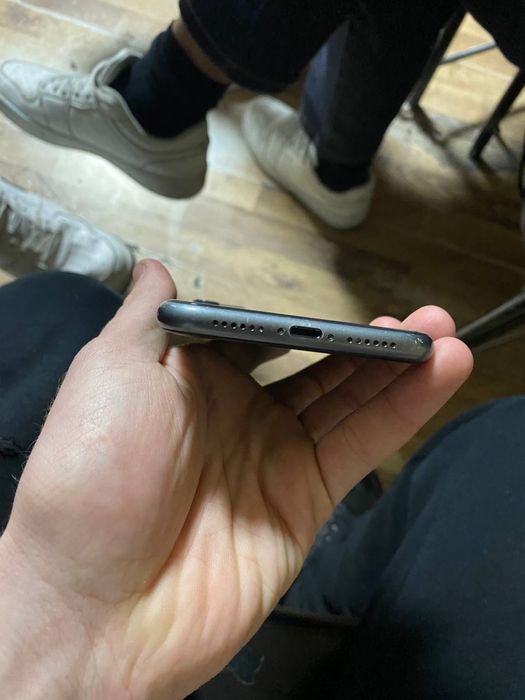 Iphone 11 128gb sotiladi