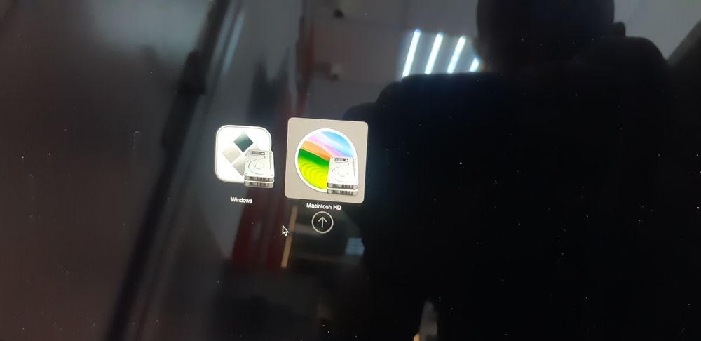 MacBook Pro 15 i7/16/512 Sonoma/Windows