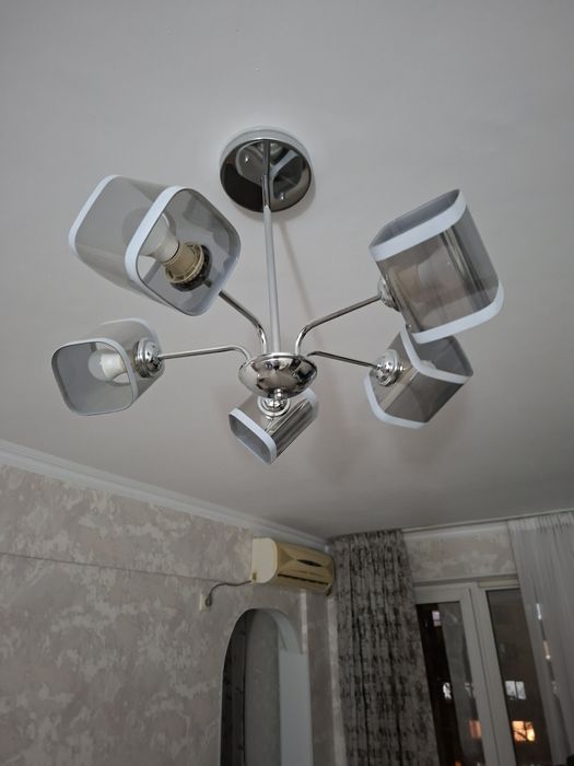 Люстра потолочная