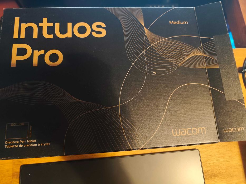 Графичен таблет Wacom Intuos Pro M 2025