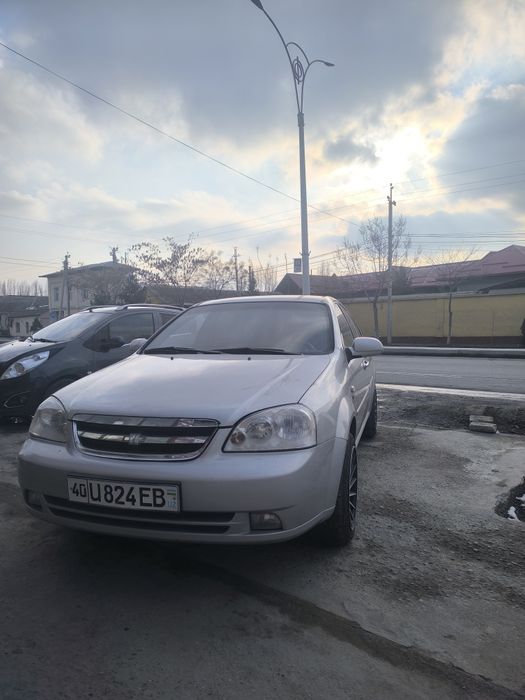 Lasseti arzon pul zaril