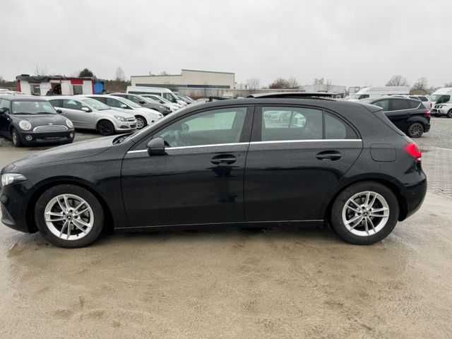 Mercedes-Benz A 180 Panorama* 3D.CAMERA*