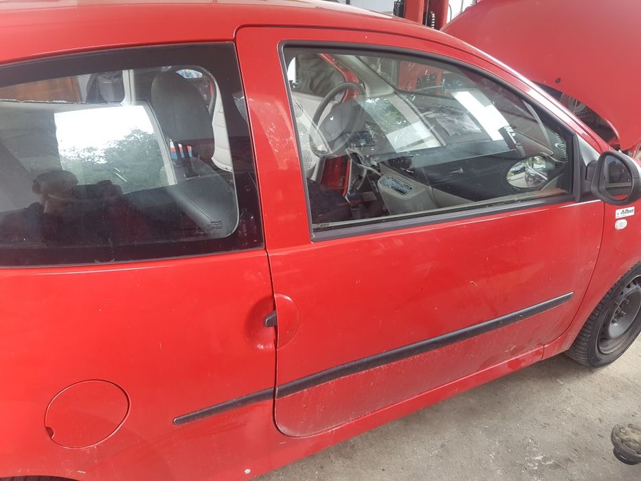 Рено туинго 1.2 бензин на части