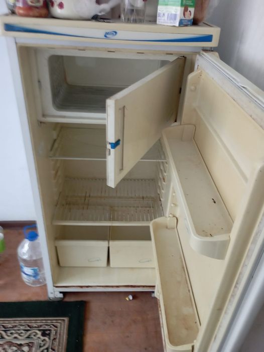 Холодильник сатылады