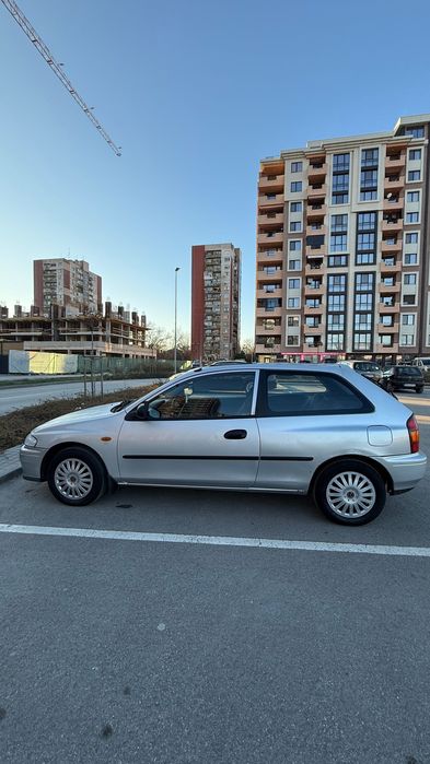 Mazda 323 бензин 1998 г.