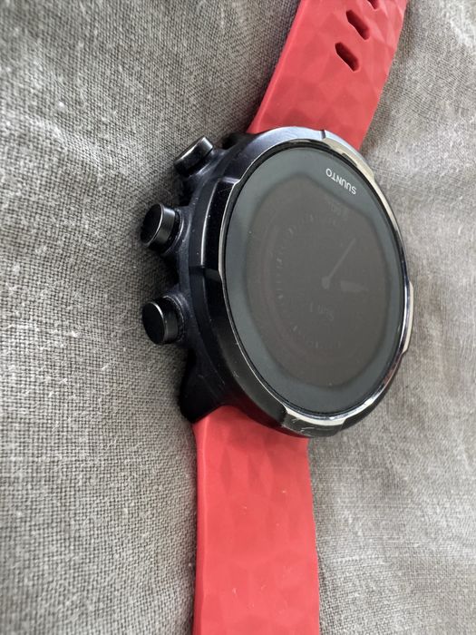 Спортен часовник Suunto 9 Baro
