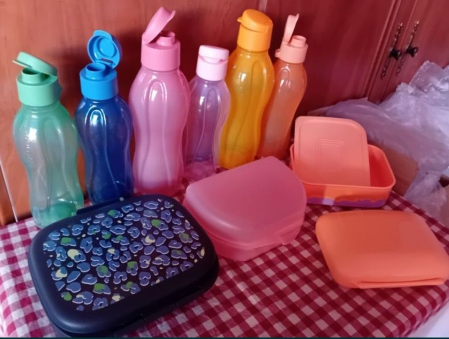 Детски бутилки, купички, прибори за готвене и хранене Tupperware