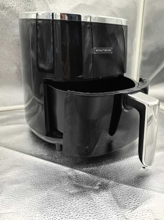 Friteuza cu Aer Cald Royalty Line, 3.5L, 1200W – 279 lei