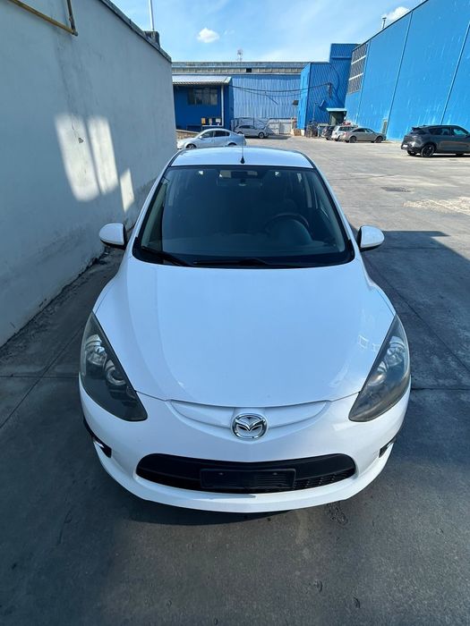 MAZDA 2 2009 — imagine 4