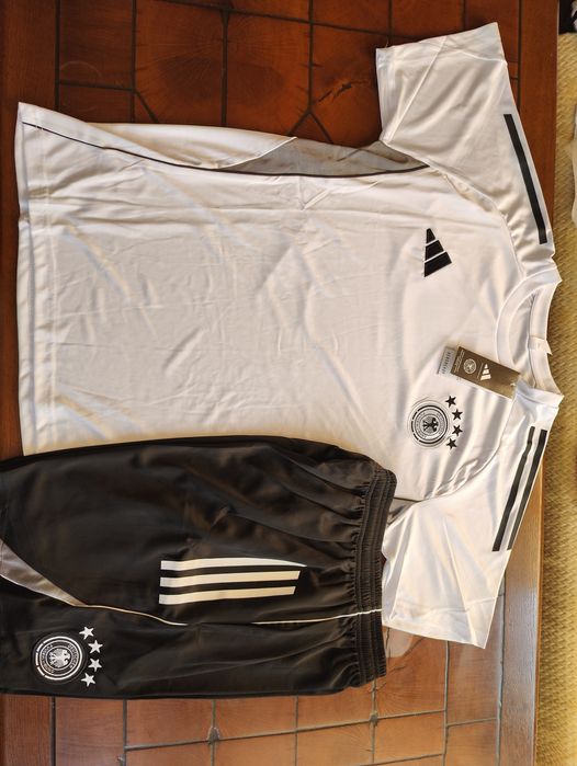 Тренировъчен футболен екип Германия 2025/2026