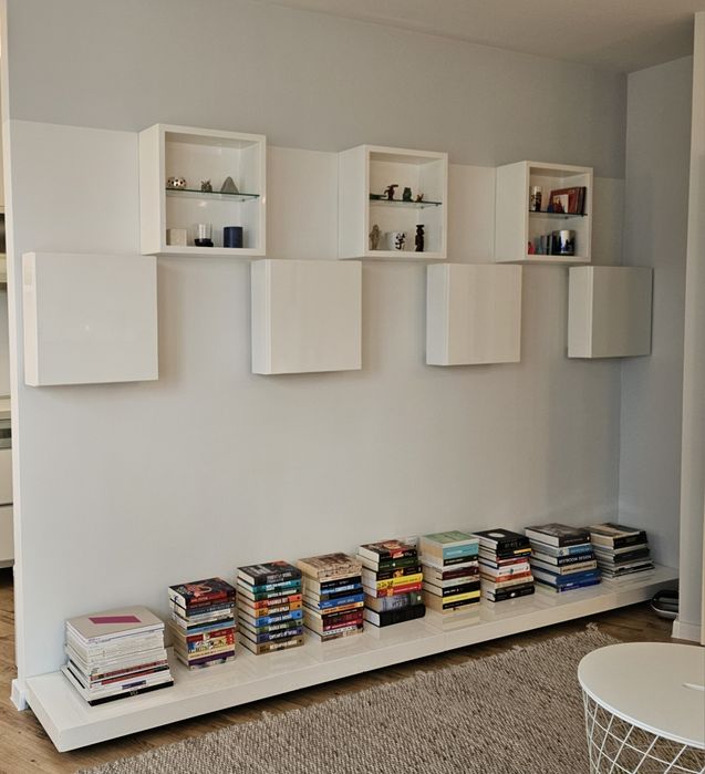 Мебелна стена MDF лак гланц