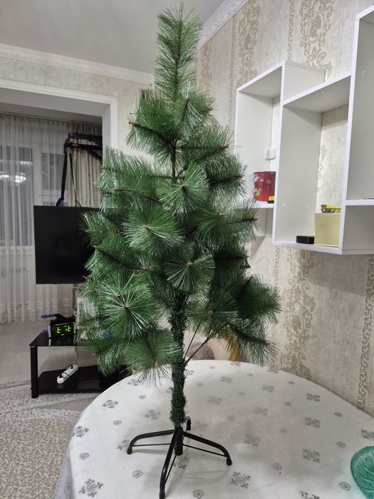 Продаю елку очен хороший