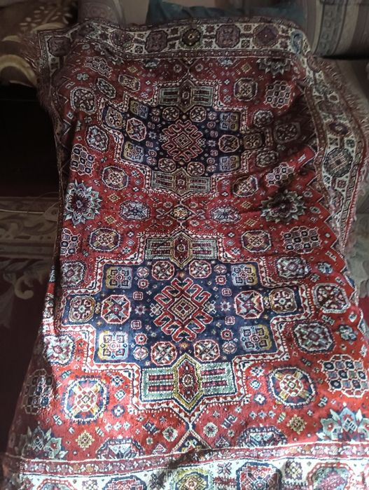 Винтажный ковер недорого.