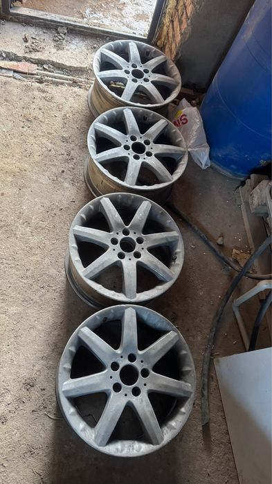 Диски R17 от Mercedes-Benz