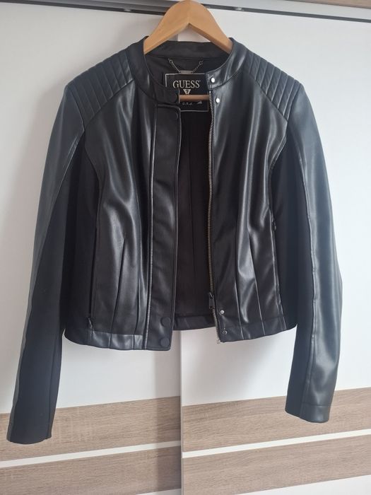 Дамско кожено яке Guess