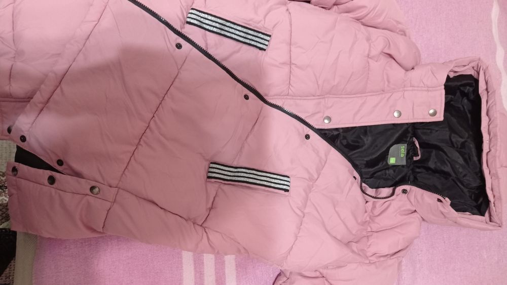 Демисезонные куртки на девочку.