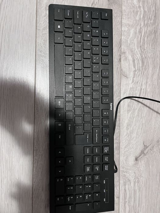 Monitor Super Slim AOC + tastatura HAMA cadou