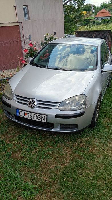 Vând vw golf v 2.0 tdi