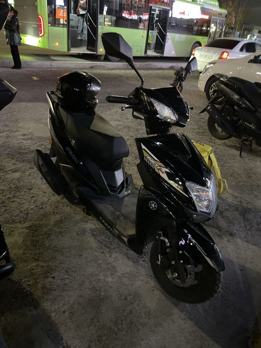 Skuter benzin skilmax srochnoooo