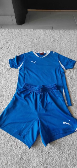 Costum sport Puma marime 128 cm