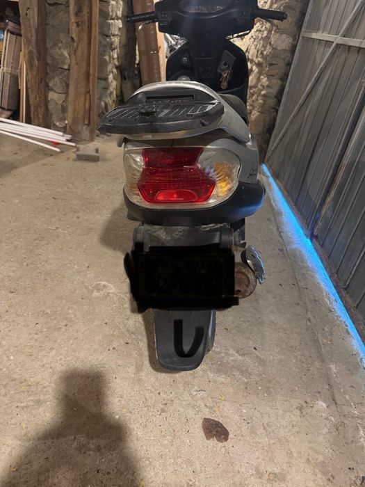 Vand scuter kimco 125 cc