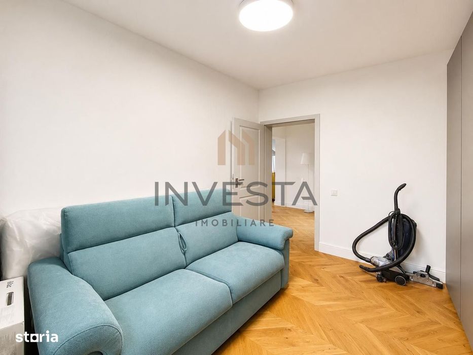 Apartament 4 camere de inchiriat + garaj, zona Centrala