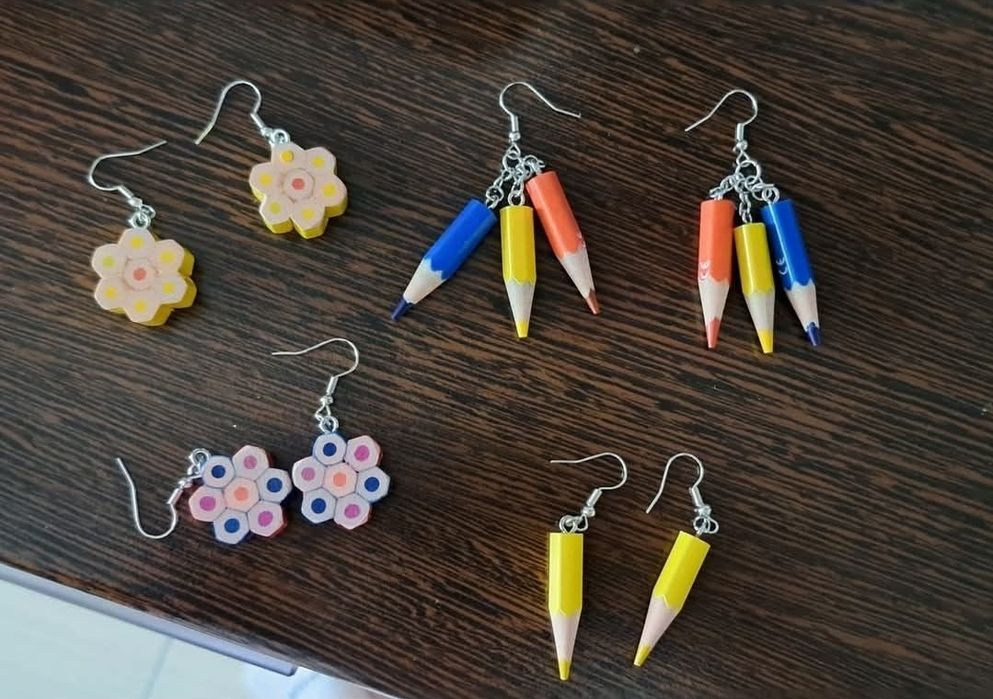 Coliere din  creioane